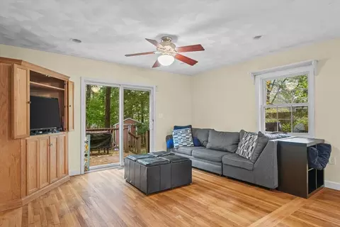 18 Larch Rd, Georgetown, MA 01833 photo 11