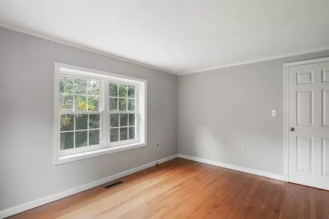 31 Craig St, Springfield, MA 01108 photo 10