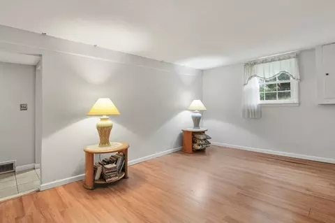 31 Craig St, Springfield, MA 01108 photo 18