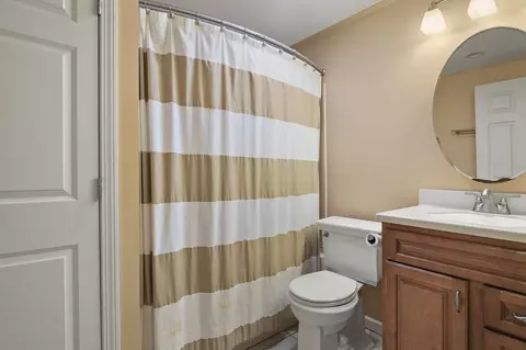 31 Craig St, Springfield, MA 01108 photo 7