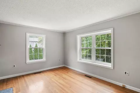 31 Craig St, Springfield, MA 01108 photo 11