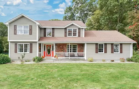 49 Hearthstone Dr, Agawam, MA 01001