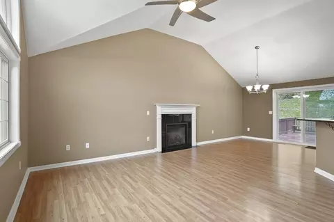 12 Pinebrook Ln, Worcester, MA 01609 photo 5