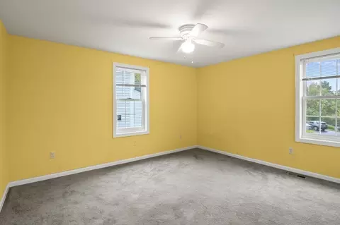 12 Pinebrook Ln, Worcester, MA 01609 photo 17