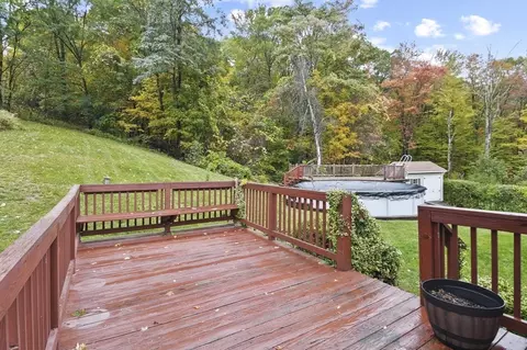 12 Pinebrook Ln, Worcester, MA 01609 photo 29