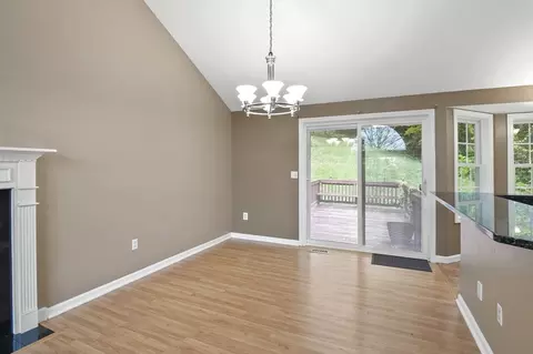12 Pinebrook Ln, Worcester, MA 01609 photo 10