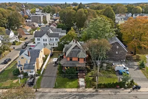 118 Elm St, Marlborough, MA 01752
