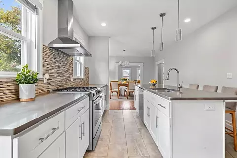 582 High St #2, Medford, MA 02155