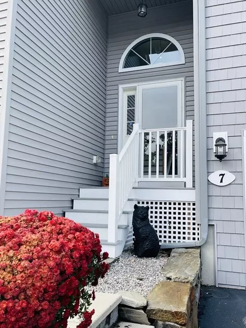 7 Stevens Ct #7, Atkinson, NH 03811