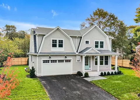 51 Boulder Brook Rd, Wellesley, MA 02481