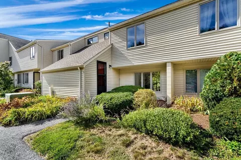 403 Great Rd #5, Acton, MA 01720