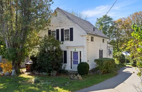 270 Elm St, Amesbury, MA 01913