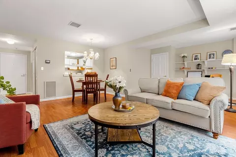 1 Watermill Pl #228, Arlington, MA 02476
