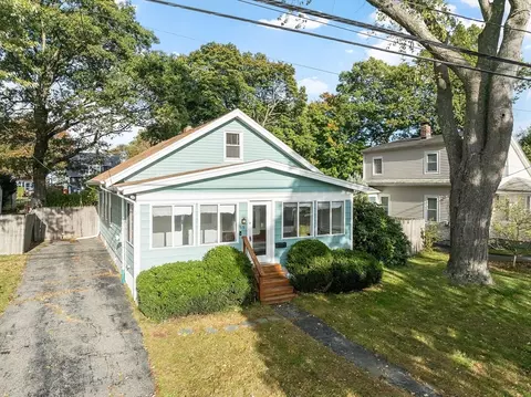 55 Tennyson St, Worcester, MA 01610