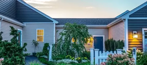 17 Firefly Pt #17, Plymouth, MA 02360
