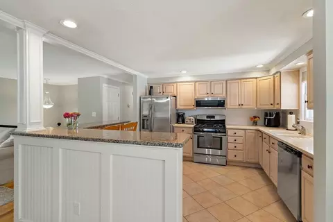 12 Patti Ln, Maynard, MA 01754 photo 12
