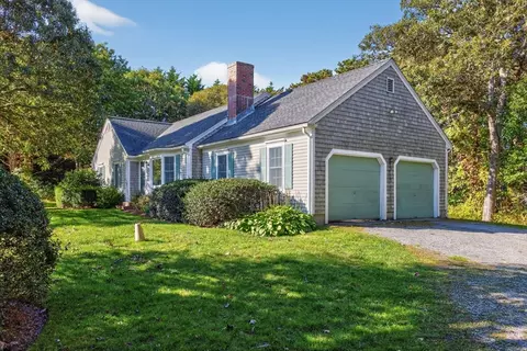 85 Yankee Dr, Brewster, MA 02631