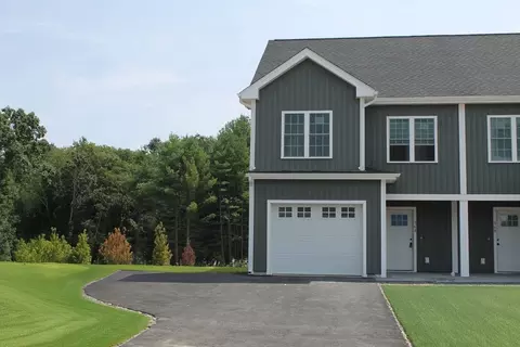 16 Hunter St #A, Taunton, MA 02780