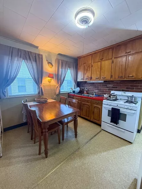 25 Clark St, Everett, MA 02149 photo 16