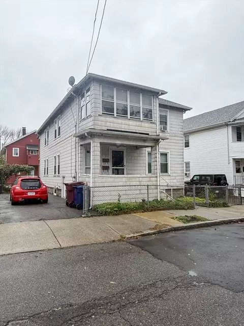 25 Clark St, Everett, MA 02149 photo 3