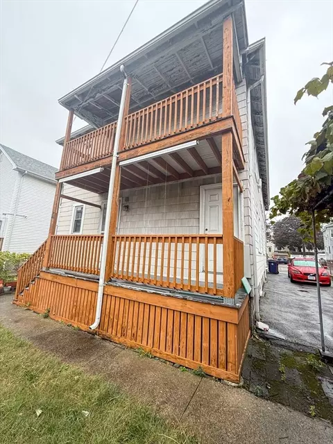 25 Clark St, Everett, MA 02149 photo 6