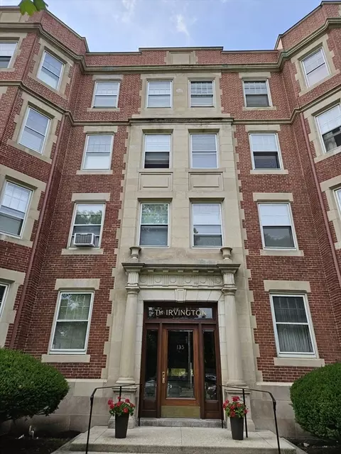135 Pleasant St #34 PREV 13, Arlington, MA 02476