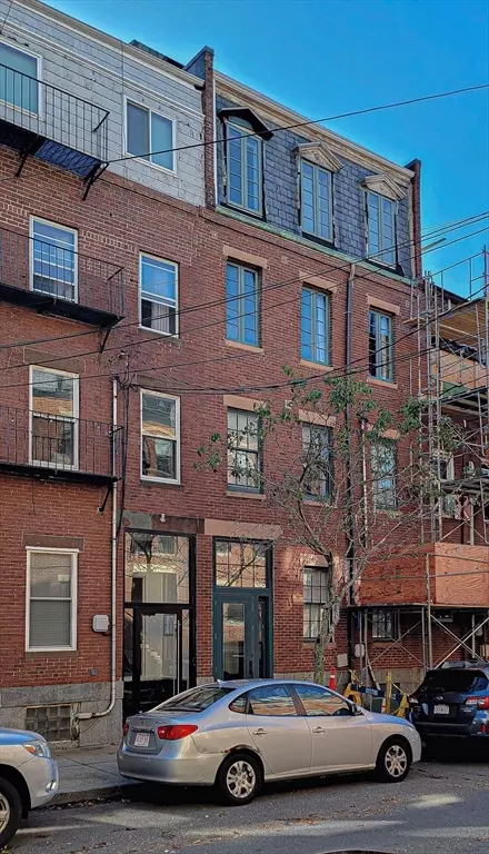 61 Webster St #3, Boston, MA 02128