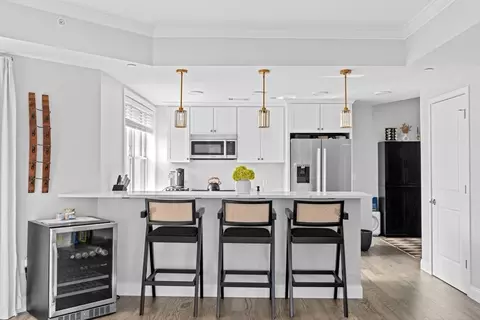 131 Eliot St #312, Milton, MA 02186