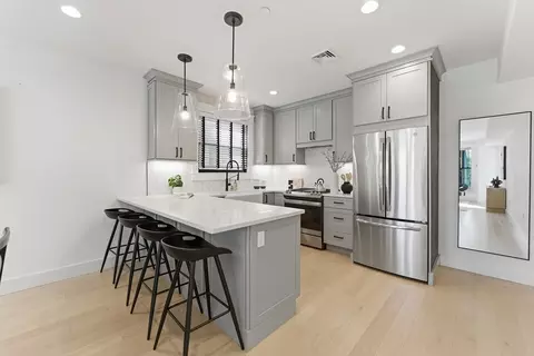 398 Bremen St #2, Boston, MA 02128