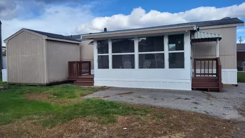557 SW Cutoff #107, Worcester, MA 01607