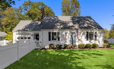 12 Merrymount Rd, Hingham, MA 02043 photo 4