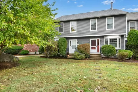 7 Mayberry Dr #H, Westborough, MA 01581
