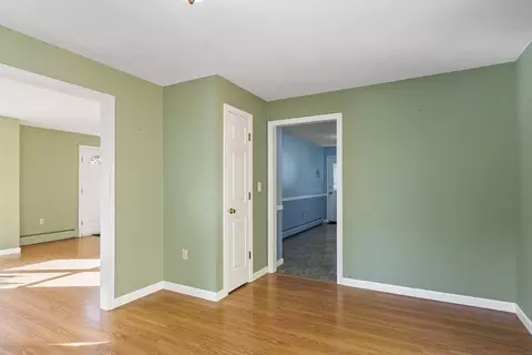 Living - 59 Santoro Rd, Worcester, MA 01606 photo 2 of 6