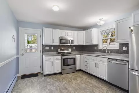 Kitchen - 59 Santoro Rd, Worcester, MA 01606 photo 1 of 4