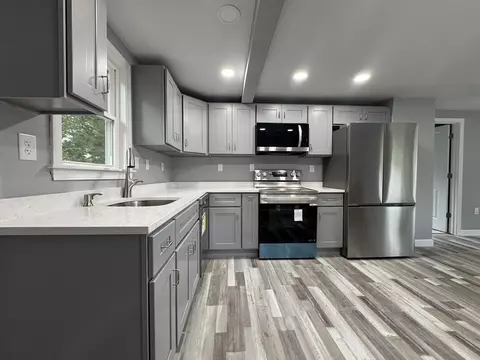 66 Forest St, Middleboro, MA 02346