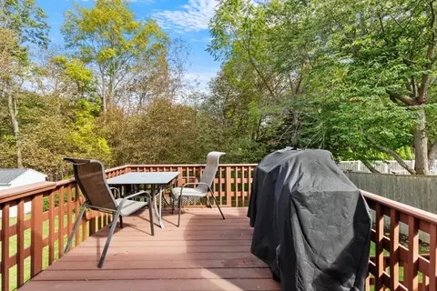 44 Sunset Dr, Beverly, MA 01915 photo 17