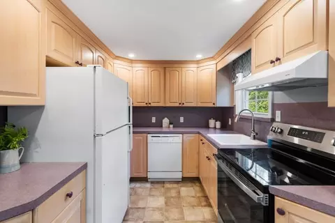 44 Sunset Dr, Beverly, MA 01915 photo 11