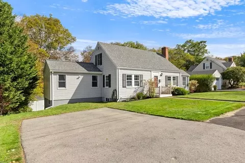 44 Sunset Dr, Beverly, MA 01915 photo 2