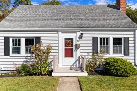 44 Sunset Dr, Beverly, MA 01915 photo 4