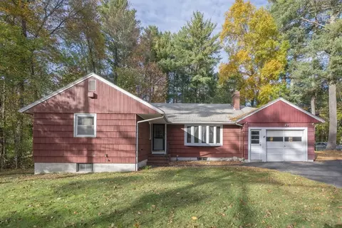 27 Short St, Easton, MA 02375