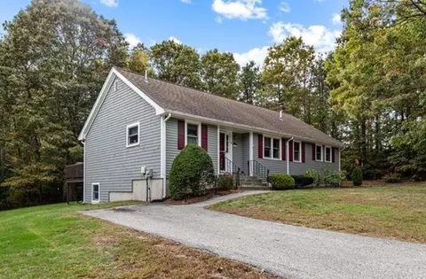46 Grabau Dr #46, Plymouth, MA 02360