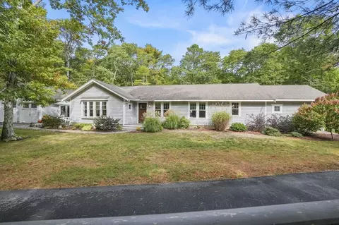 451 Ship Pond Rd, Plymouth, MA 02360