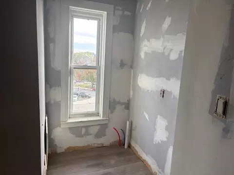 93 Austin St, Worcester, MA 01609 photo 4