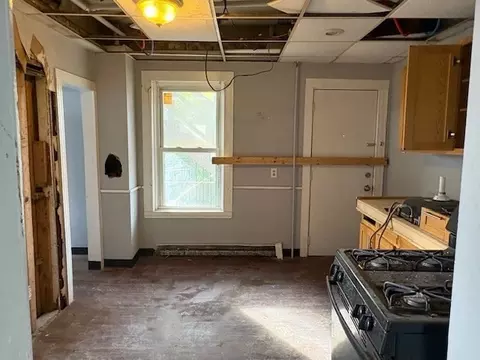 93 Austin St, Worcester, MA 01609 photo 8