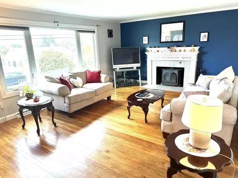 11 View St, Dracut, MA 01826 photo 5