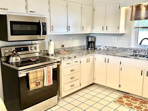 11 View St, Dracut, MA 01826 photo 2