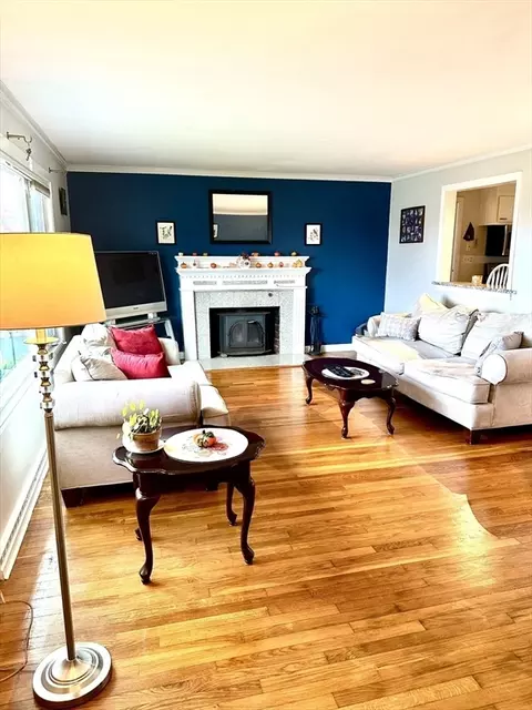 11 View St, Dracut, MA 01826 photo 6