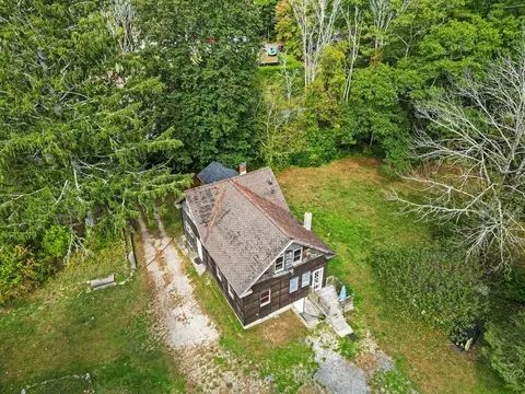 595 Quanapoag Rd # C, Dartmouth, MA 02714
