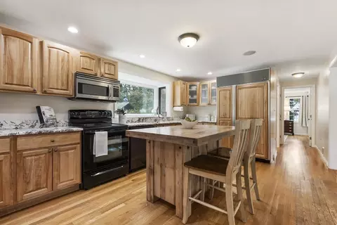 Kitchen - 34 Pollard Dr, Millis, MA 02054 photo 2 of 5