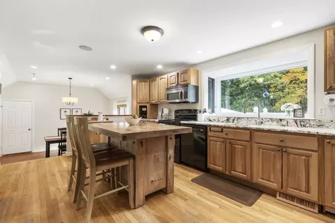 Kitchen - 34 Pollard Dr, Millis, MA 02054 photo 4 of 5